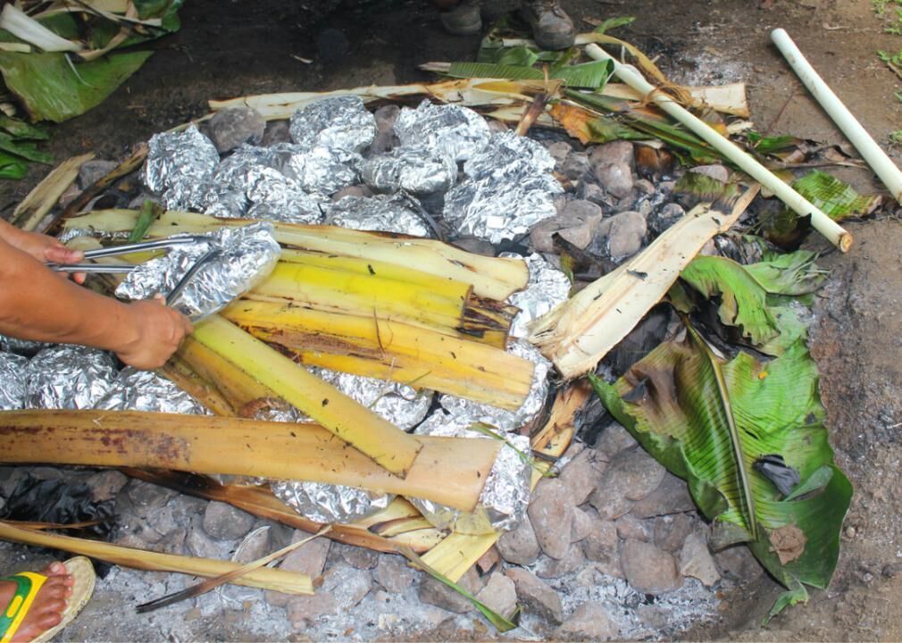 Papua New Guinea: Mumu